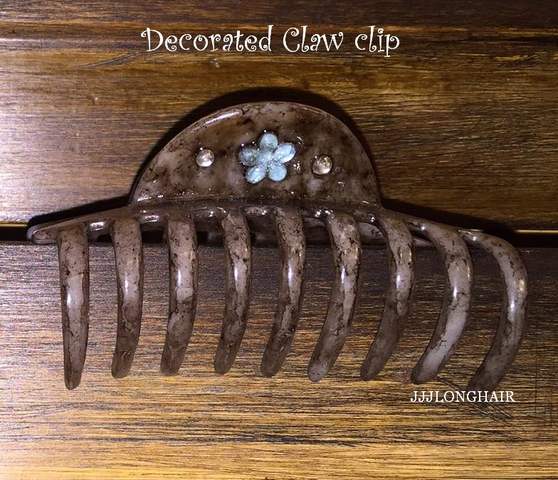 clip with flower